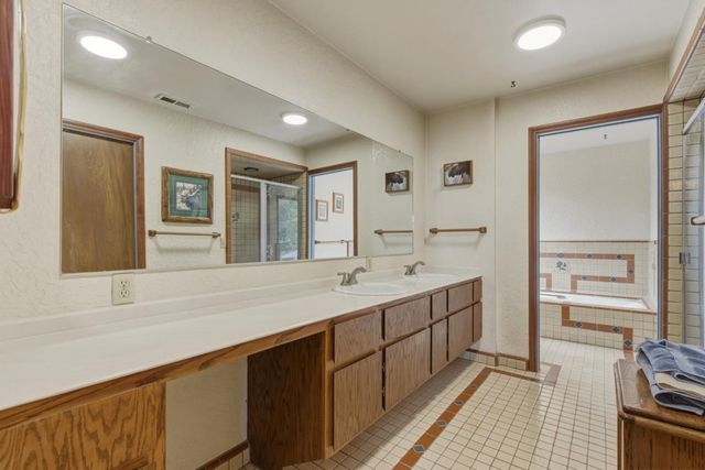 27510 Loma Prieta Way, Los Gatos, CA 95033