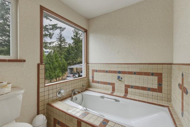 27510 Loma Prieta Way, Los Gatos, CA 95033