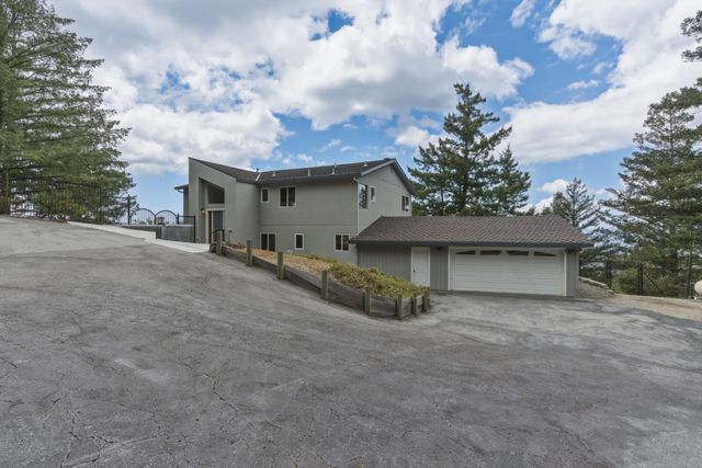 27510 Loma Prieta Way, Los Gatos, CA 95033