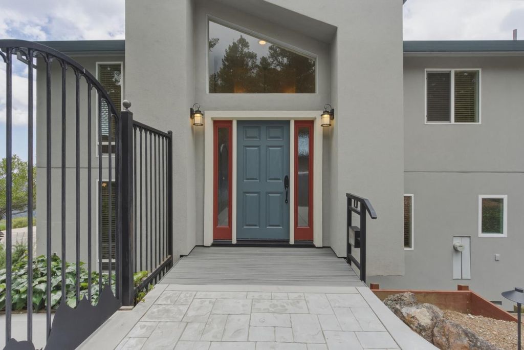 27510 Loma Prieta Way, Los Gatos, CA 95033