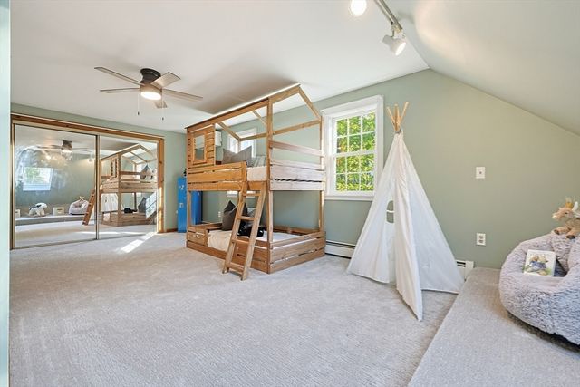 9 River St, Upton, MA 01568