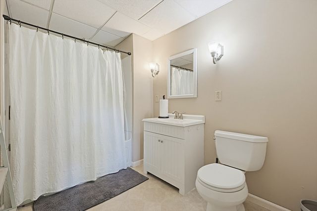 9 River St, Upton, MA 01568