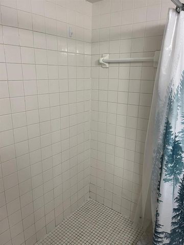 3053 N Oakland Forest Drive 201, Oakland Park, FL 33309