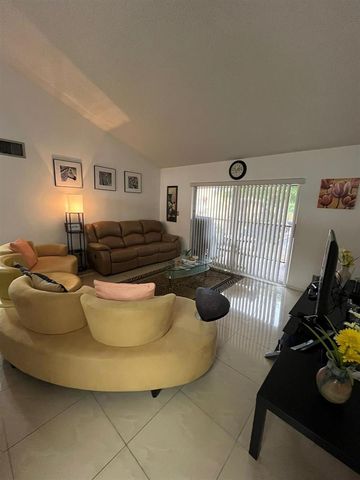 3053 N Oakland Forest Drive 201, Oakland Park, FL 33309