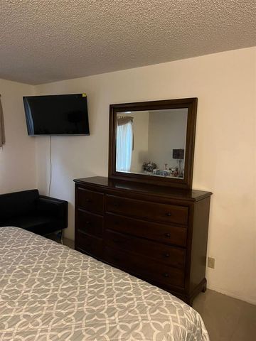 3053 N Oakland Forest Drive 201, Oakland Park, FL 33309