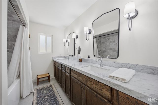 3811 View Street, Bakersfield, CA 93306