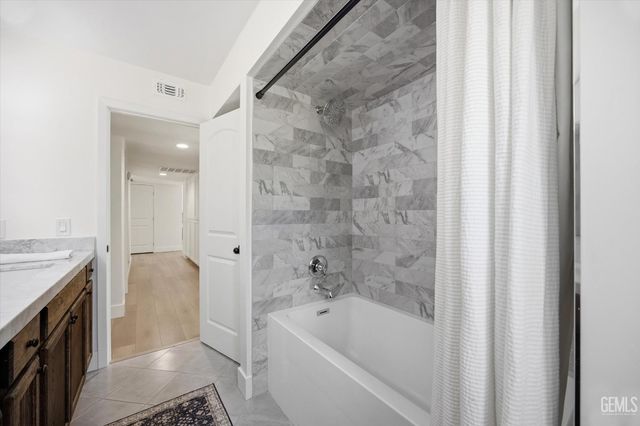 3811 View Street, Bakersfield, CA 93306