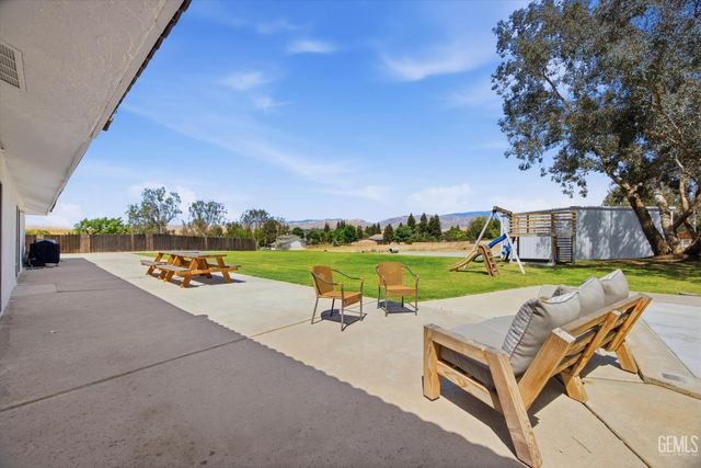 3811 View Street, Bakersfield, CA 93306