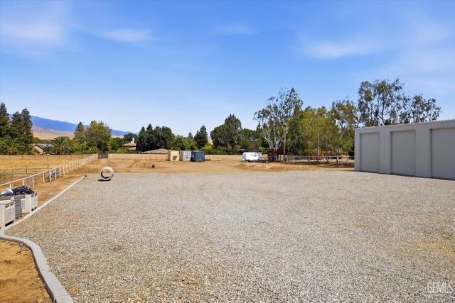 3811 View Street, Bakersfield, CA 93306