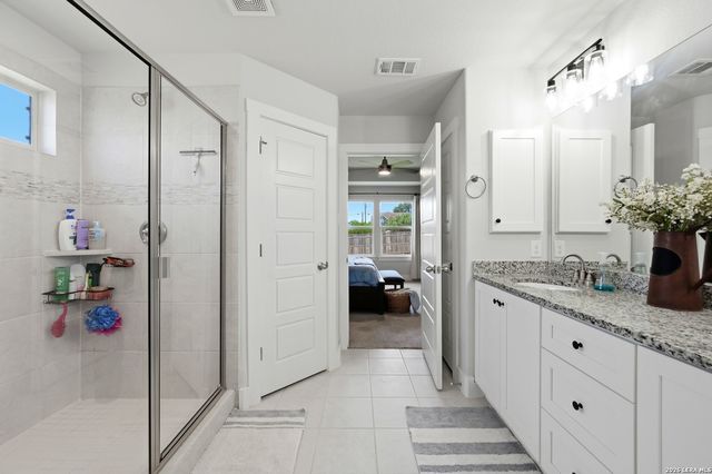 108 Warren Wallace, Blanco, TX 78606