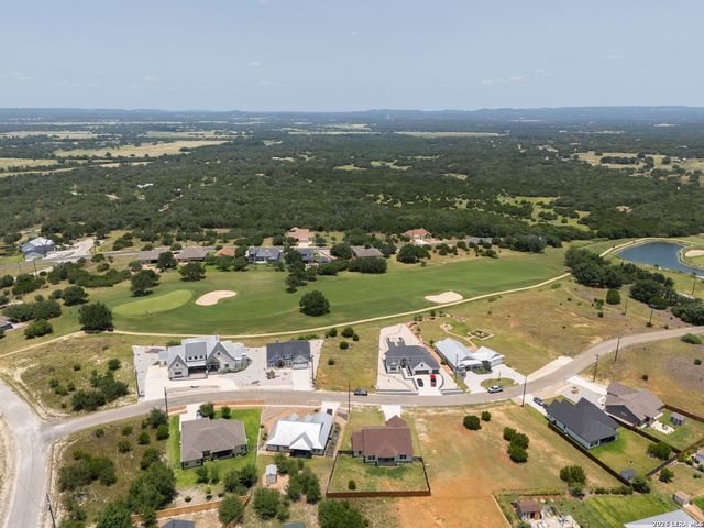 108 Warren Wallace, Blanco, TX 78606