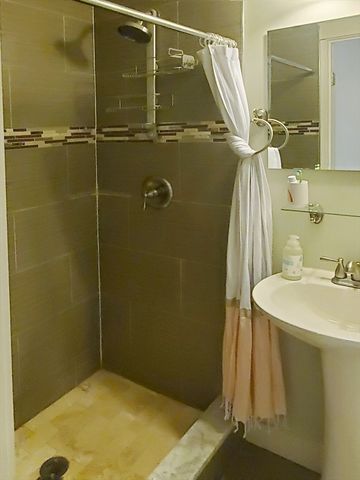 23 Ralph Piteri Ter 3, Watertown, MA 02472