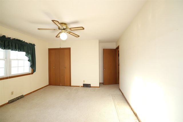 307 SW 7th Street PL, Ogden, IA 50212