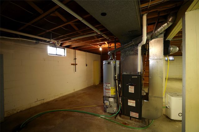 307 SW 7th Street PL, Ogden, IA 50212