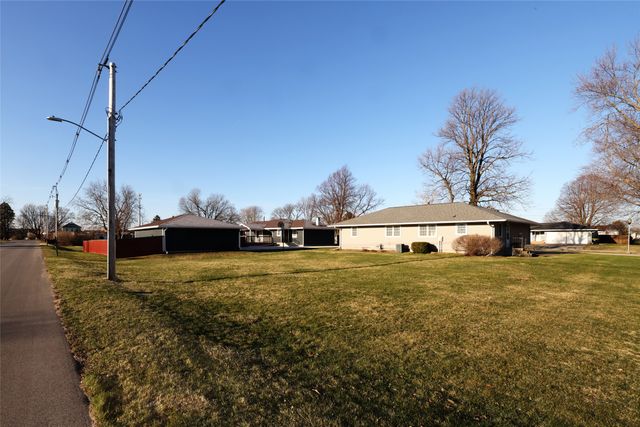 307 SW 7th Street PL, Ogden, IA 50212
