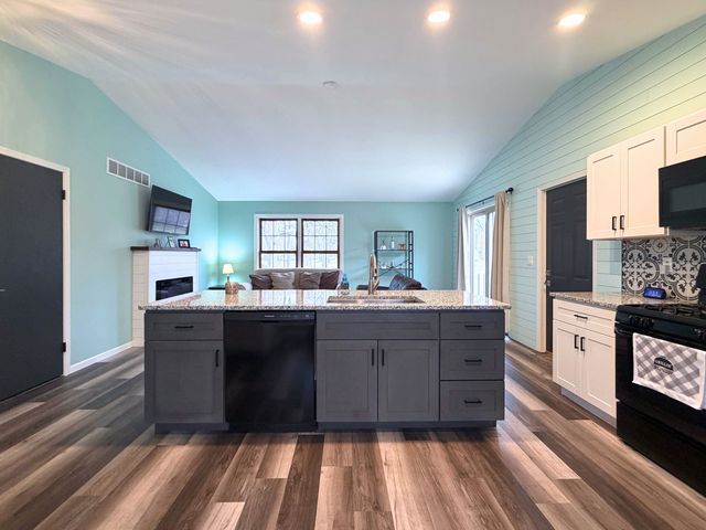 303 Elmwood Drive, Davison, MI 48423