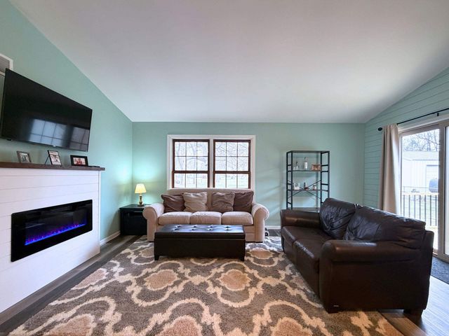 303 Elmwood Drive, Davison, MI 48423