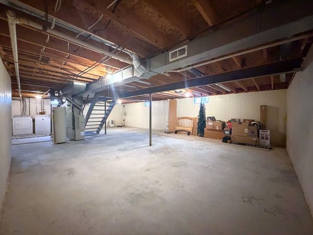 303 Elmwood Drive, Davison, MI 48423