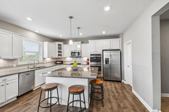 9277 67th Street S, Cottage Grove, MN 55016