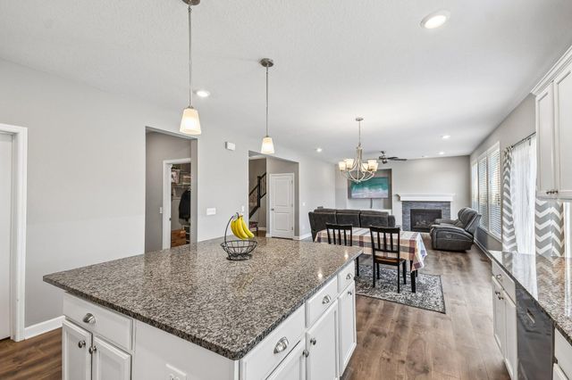 9277 67th Street S, Cottage Grove, MN 55016