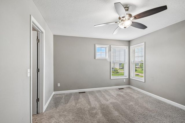 9277 67th Street S, Cottage Grove, MN 55016