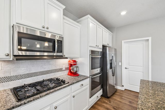9277 67th Street S, Cottage Grove, MN 55016
