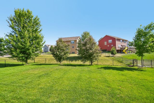 9277 67th Street S, Cottage Grove, MN 55016