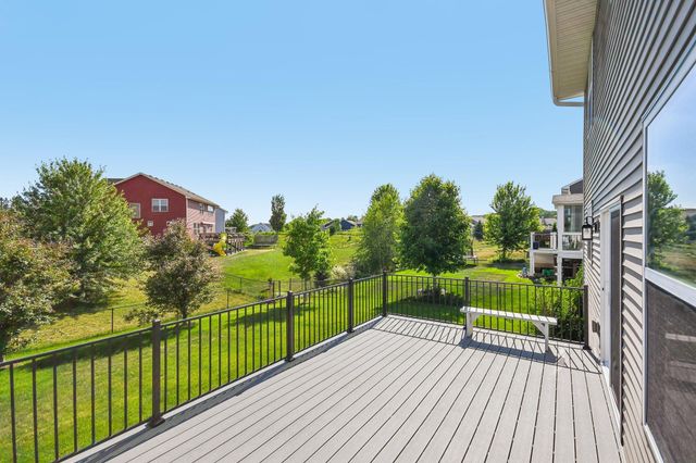9277 67th Street S, Cottage Grove, MN 55016