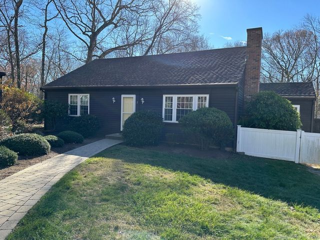 7 Wilshire Road 7, Madison, CT 06443