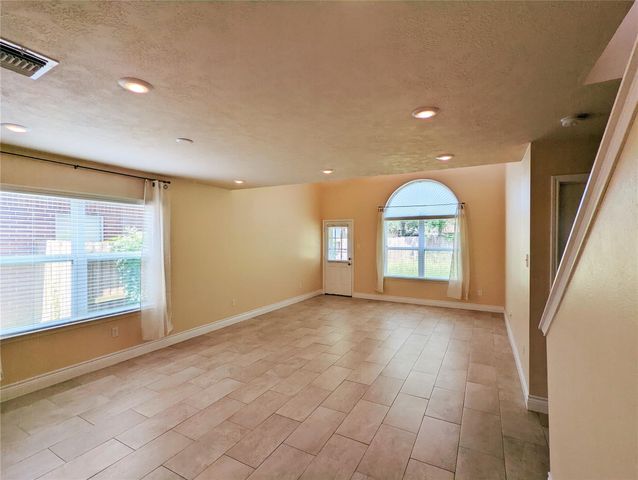 8815 Lyndonnille Falls Lane, Houston, TX 77078