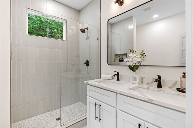 239 Camellia Street, Westminster, SC 29693