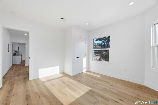 145 Crystal Avenue 3, New London, CT 06320