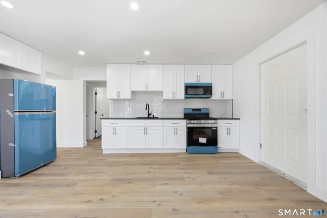 145 Crystal Avenue 3, New London, CT 06320