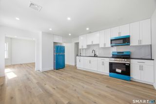 145 Crystal Avenue 3, New London, CT 06320