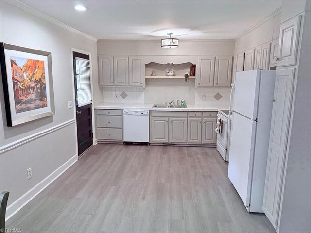 702 Trail One, Burlington, NC 27215