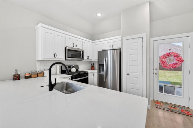204 Mountain Meadow Lane, Mckinney, TX 75071