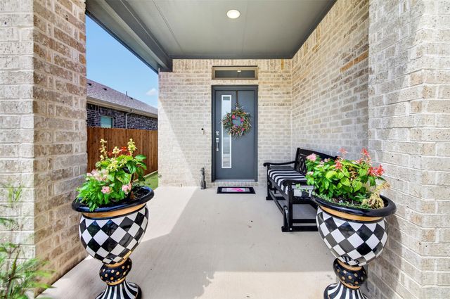 204 Mountain Meadow Lane, Mckinney, TX 75071