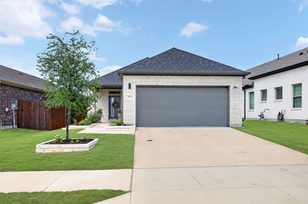 204 Mountain Meadow Lane, Mckinney, TX 75071