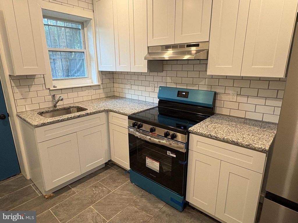 1831 E ORLEANS ST, Philadelphia, PA 19134