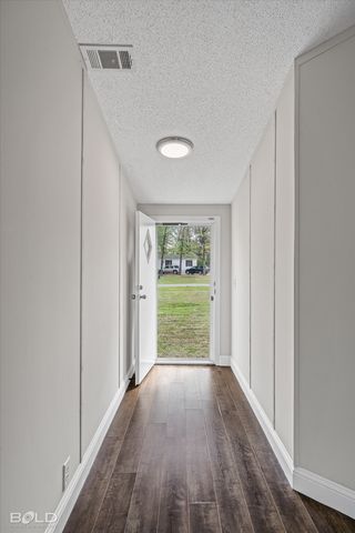 9690 E Shattalon Circle, Shreveport, LA 71106