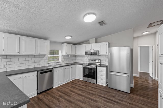 9690 E Shattalon Circle, Shreveport, LA 71106