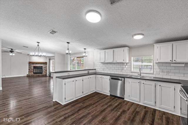 9690 E Shattalon Circle, Shreveport, LA 71106