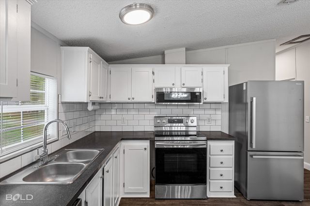 9690 E Shattalon Circle, Shreveport, LA 71106