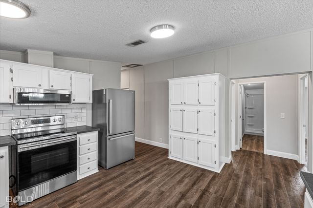 9690 E Shattalon Circle, Shreveport, LA 71106