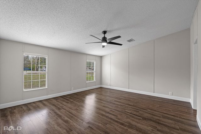 9690 E Shattalon Circle, Shreveport, LA 71106