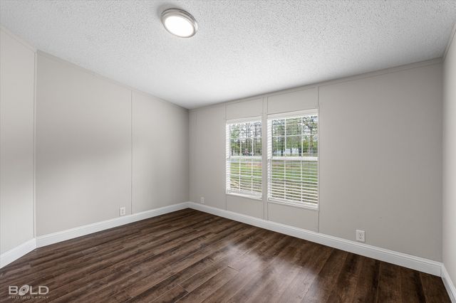 9690 E Shattalon Circle, Shreveport, LA 71106