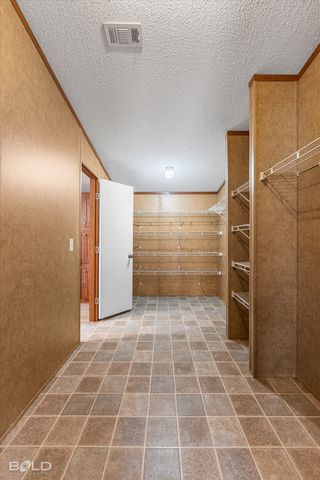 9690 E Shattalon Circle, Shreveport, LA 71106