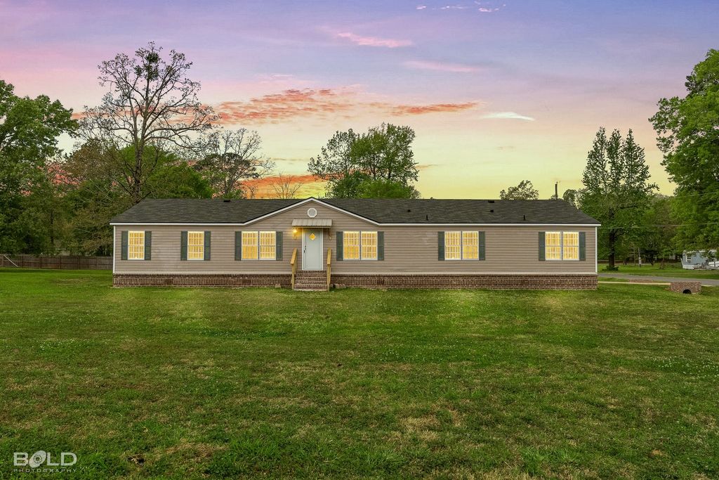 9690 E Shattalon Circle, Shreveport, LA 71106