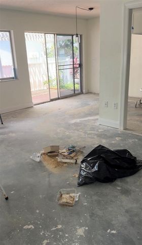 1651 CAPE HOPE AVENUE NE 1, St Petersburg, FL 33702
