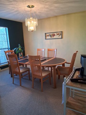 913 Cherry Hills Drive, Huntsville, TX 77340